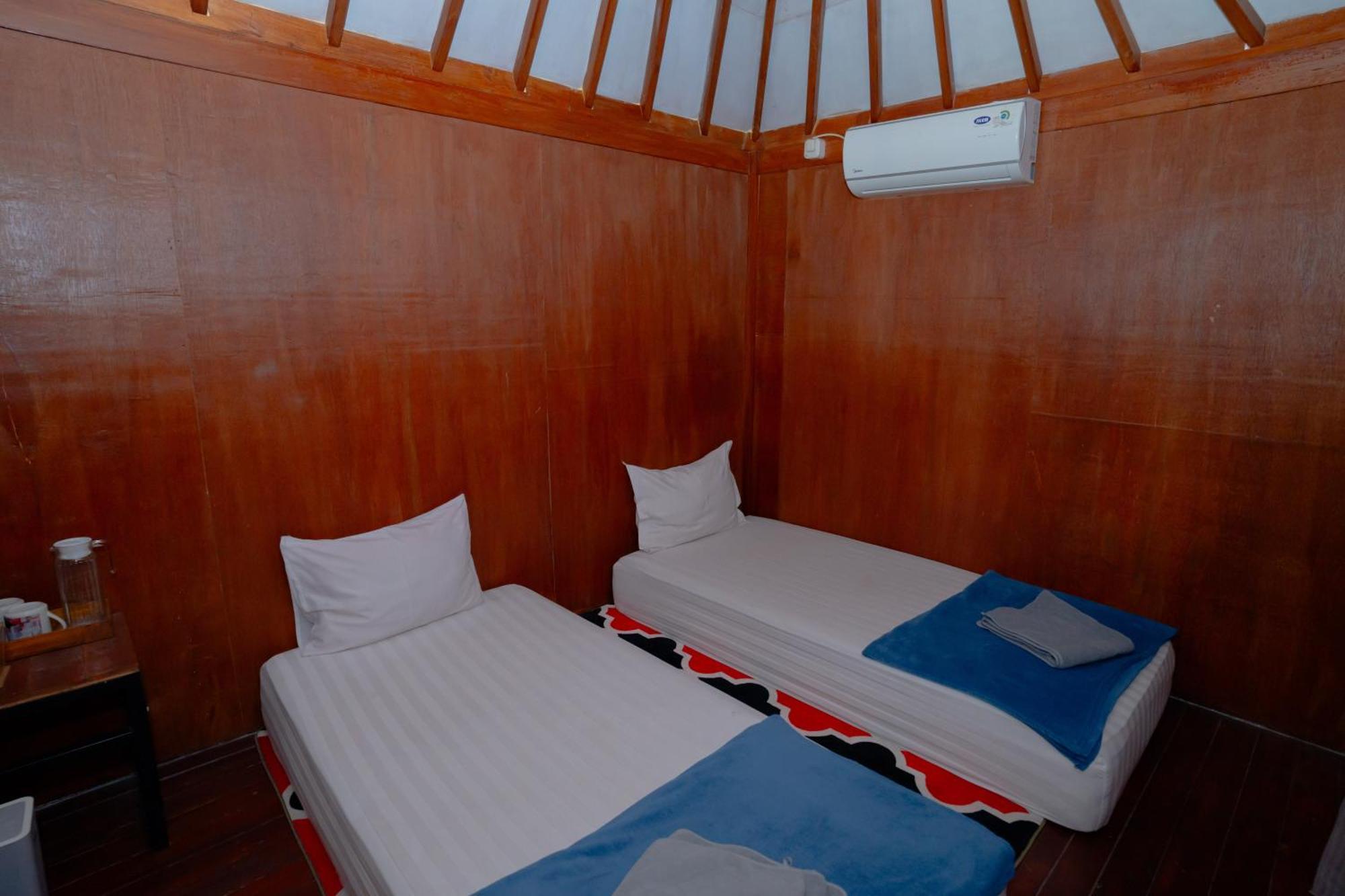 Hotel Reddoorz Syariah Near Lombok Epicentrum Mall