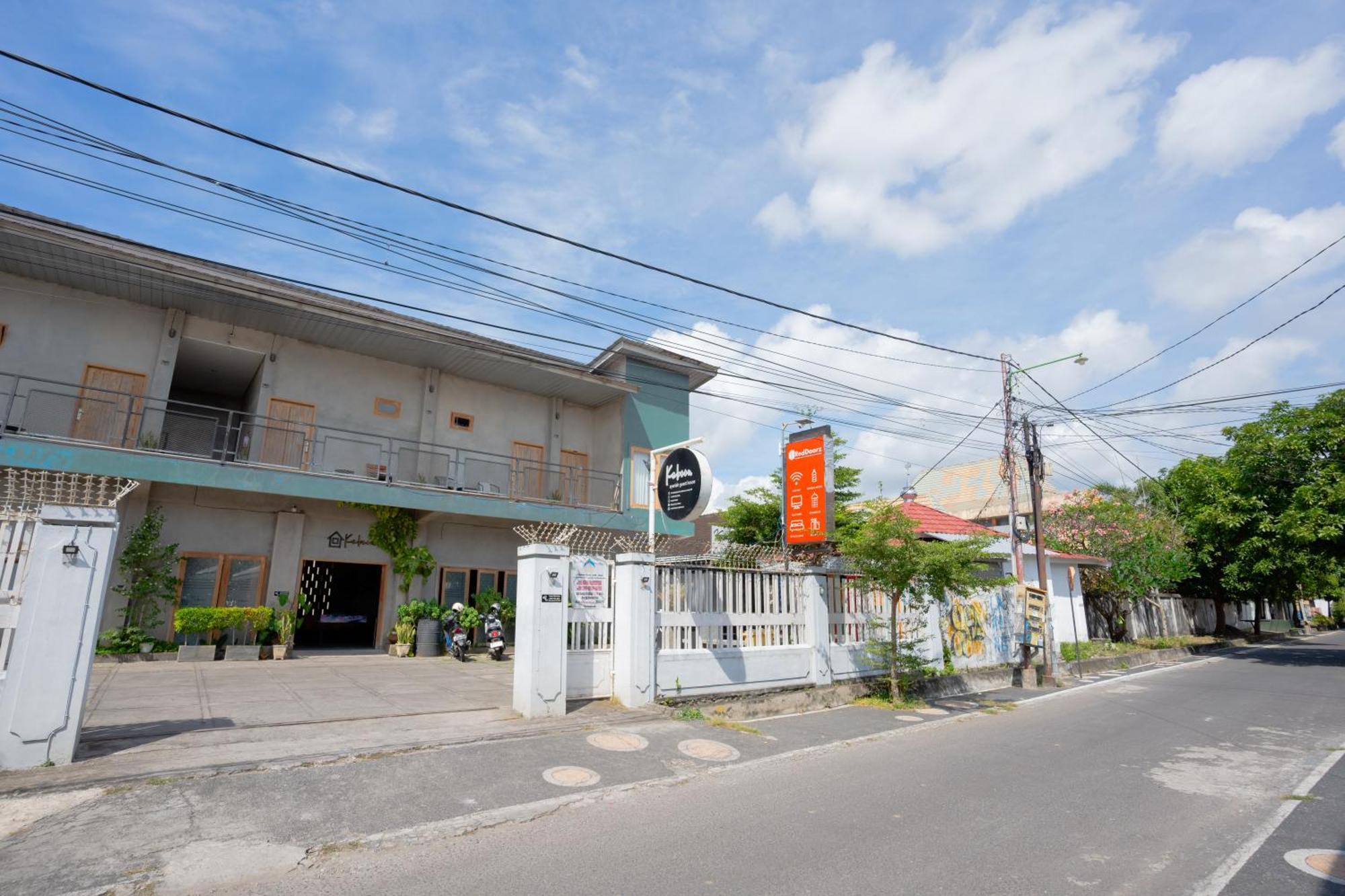 Reddoorz Syariah Near Lombok Epicentrum Mall 2*